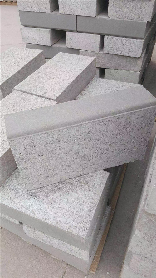 路缘石